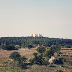 Panorama della Murgia con Castel del Monte