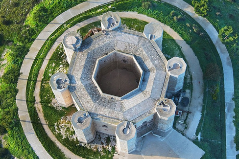 Foto aerea di Castel del Monte. <span>Foto Kingleo</span>